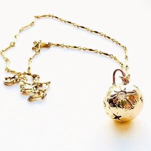 Melissa de la Fuente Karma Pendant